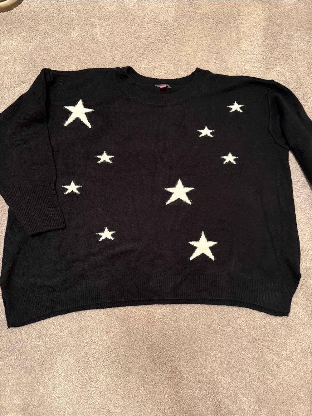 Vince Camuto Black Crewneck Sweater with White Star Motif